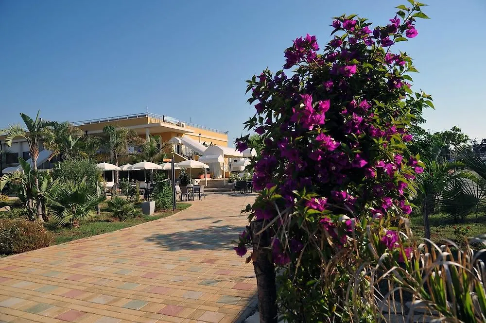 Calabernardo Resort 4*,
